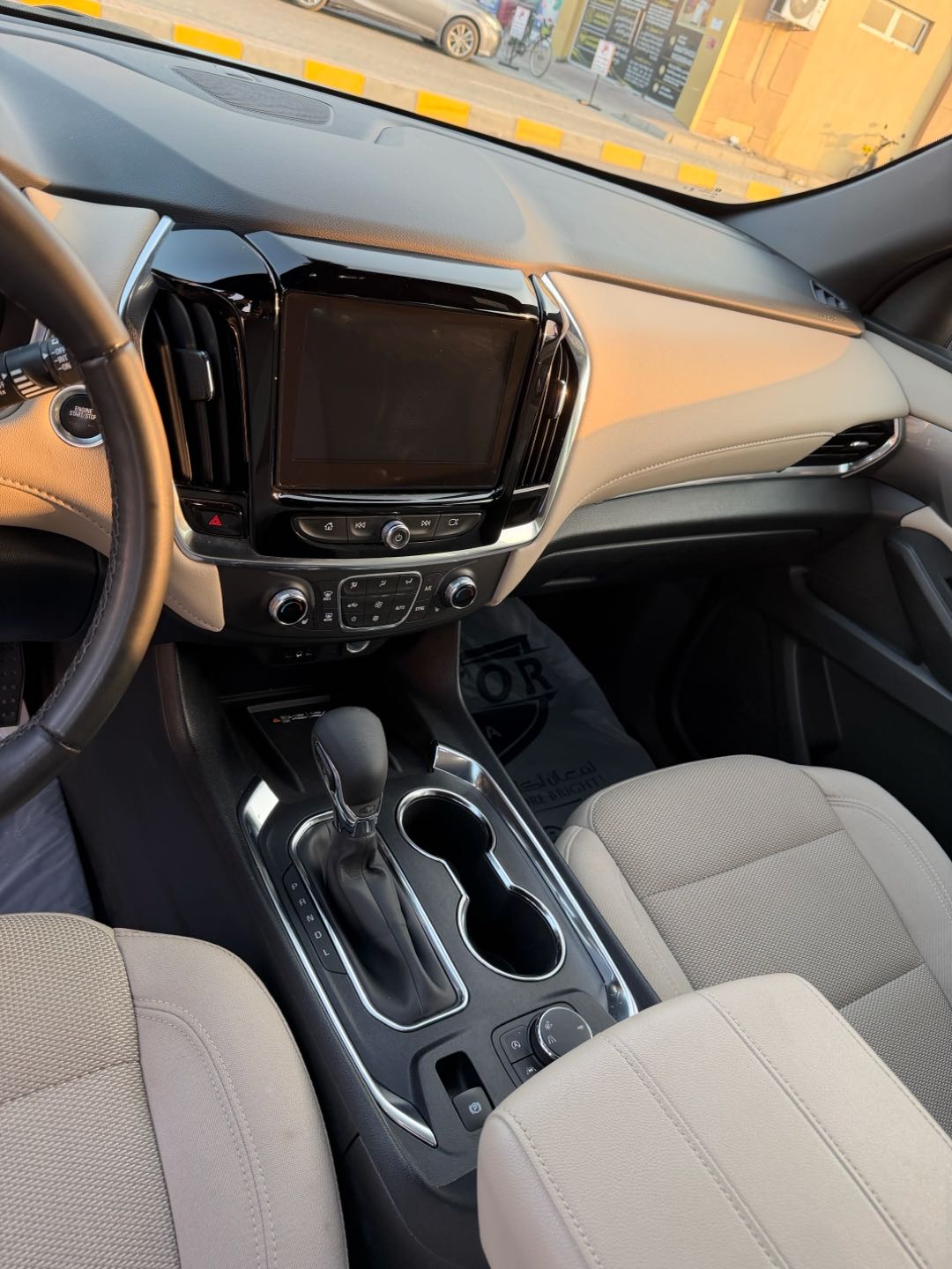 Car Image 2023 CHEVROLET TRAVERSE 