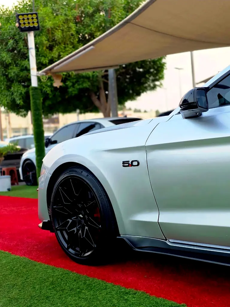 Car Image 2018 FORD MUSTANG GT