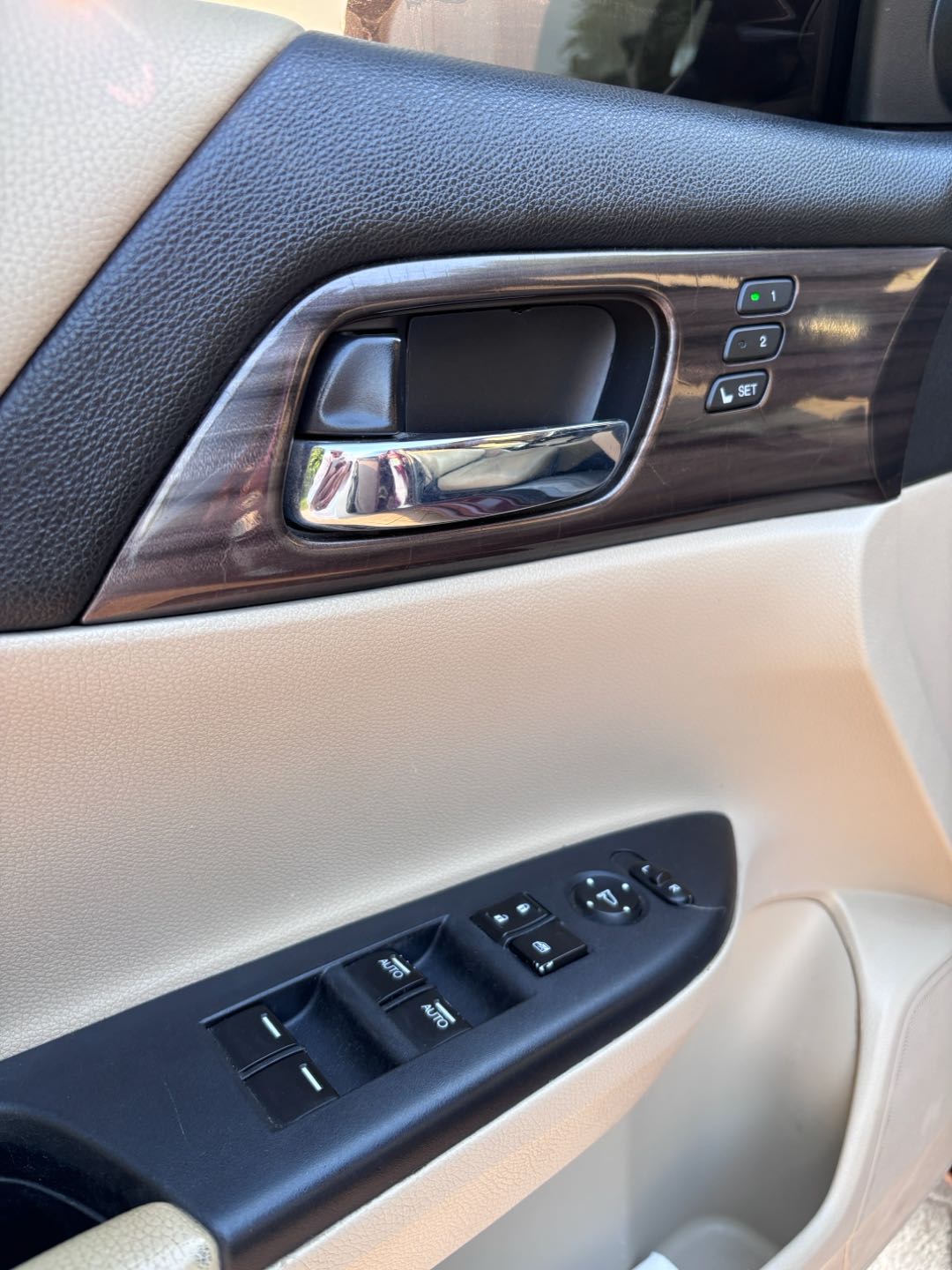 Car Image 2017 HONDA ACCORD TOURING