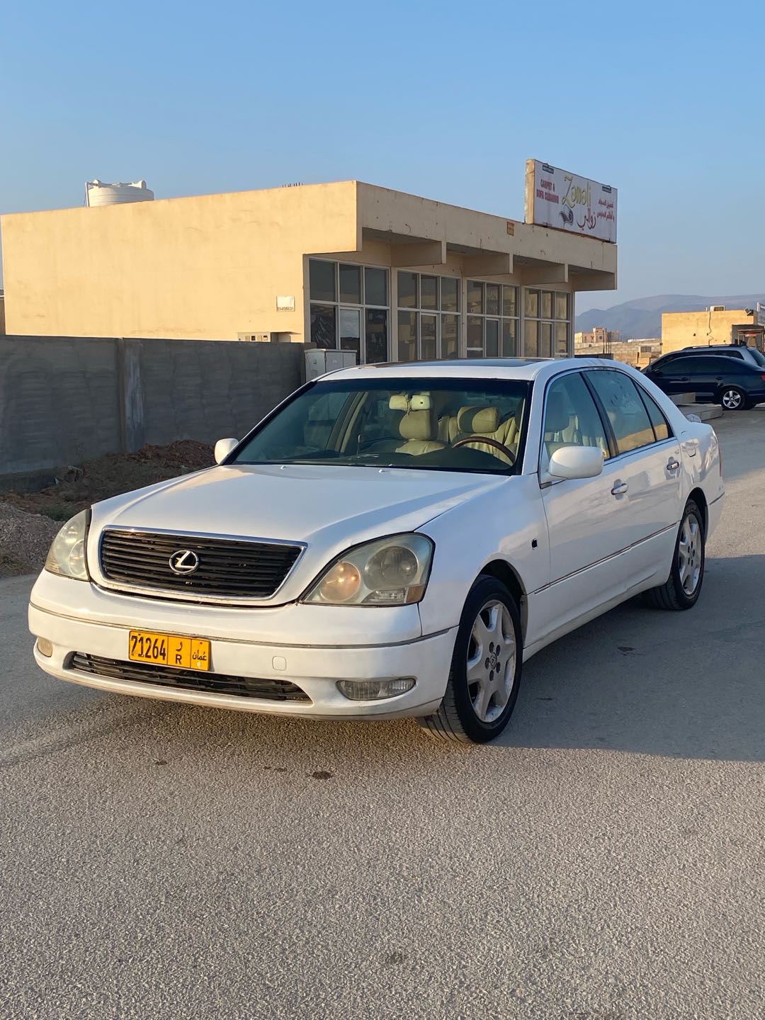Car Image 2001 LEXUS LS 430 3/4 Ultra