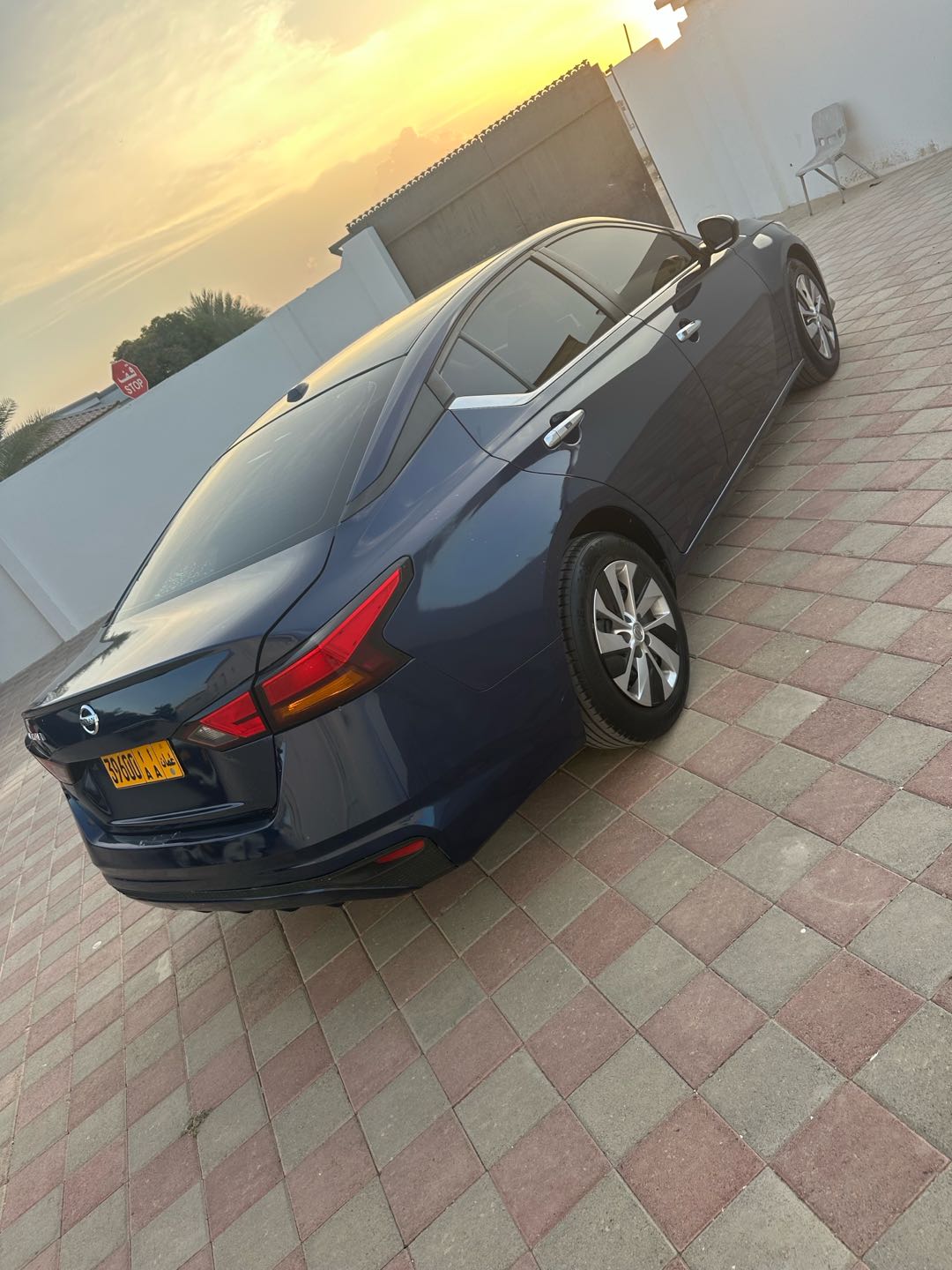 Car Image 2019 NISSAN ALTIMA S