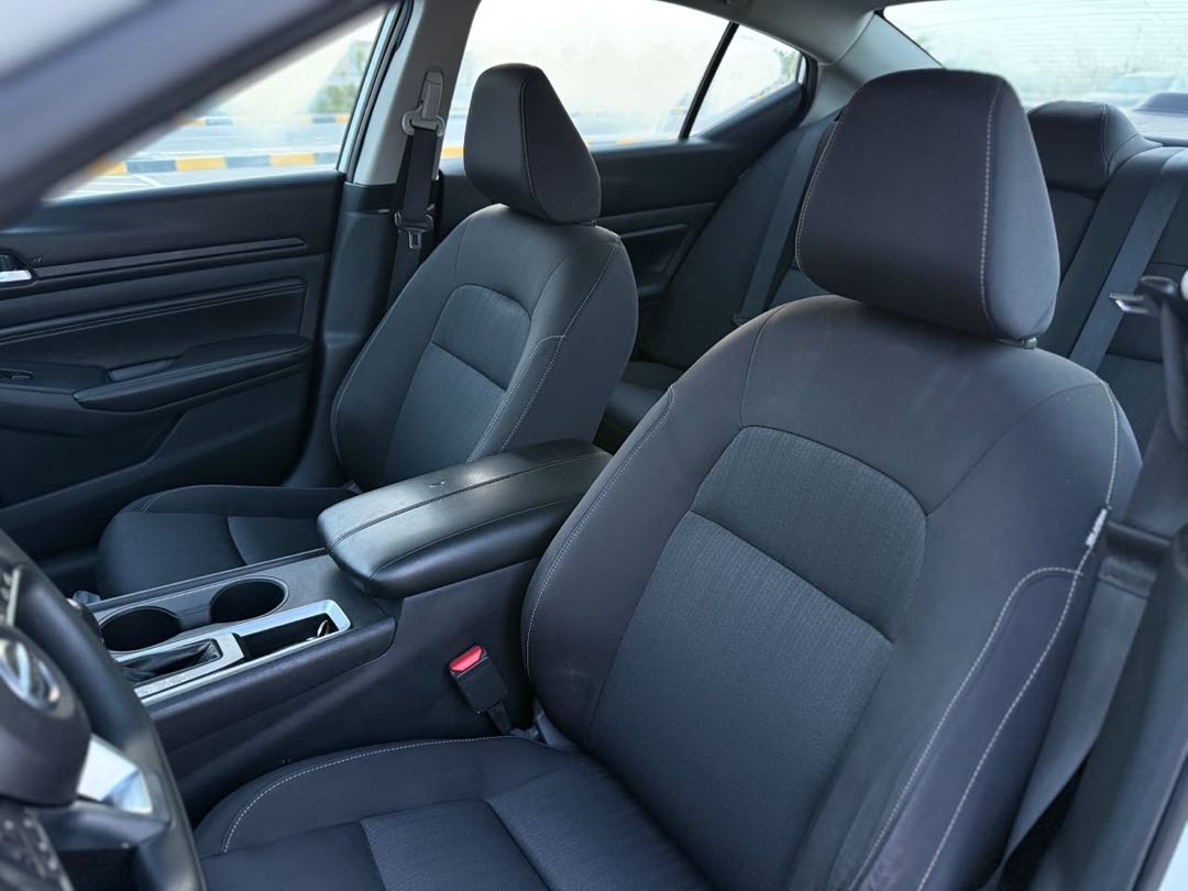 Car Image 2019 NISSAN ALTIMA S