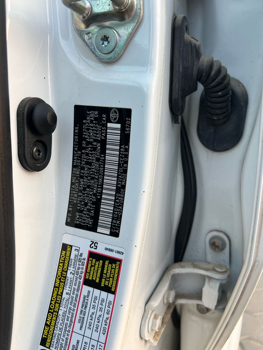 Car Image 2018 TOYOTA CAMRY SE