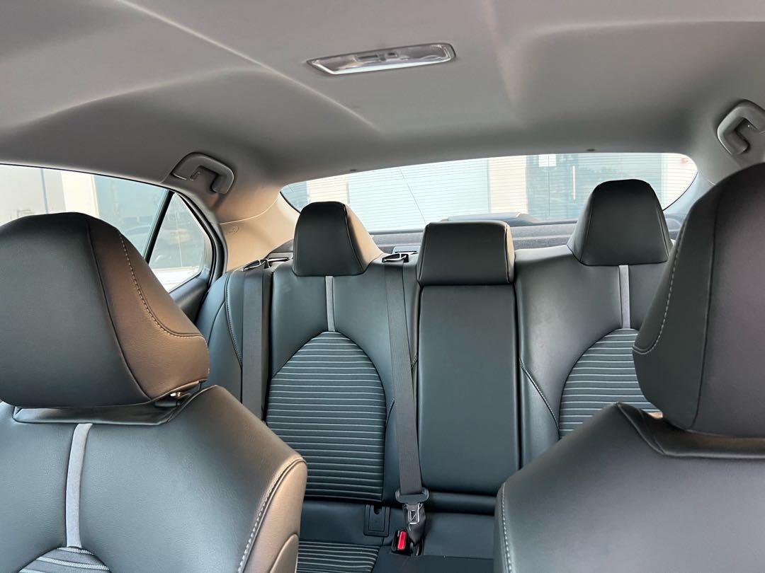 Car Image 2018 TOYOTA CAMRY SE