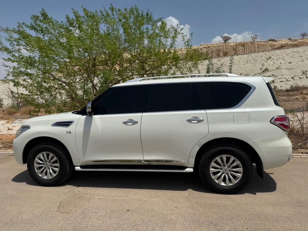 Car Image 2015 NISSAN PATROL 