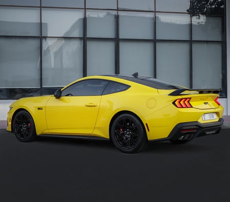 FORD MUSTANG 2024