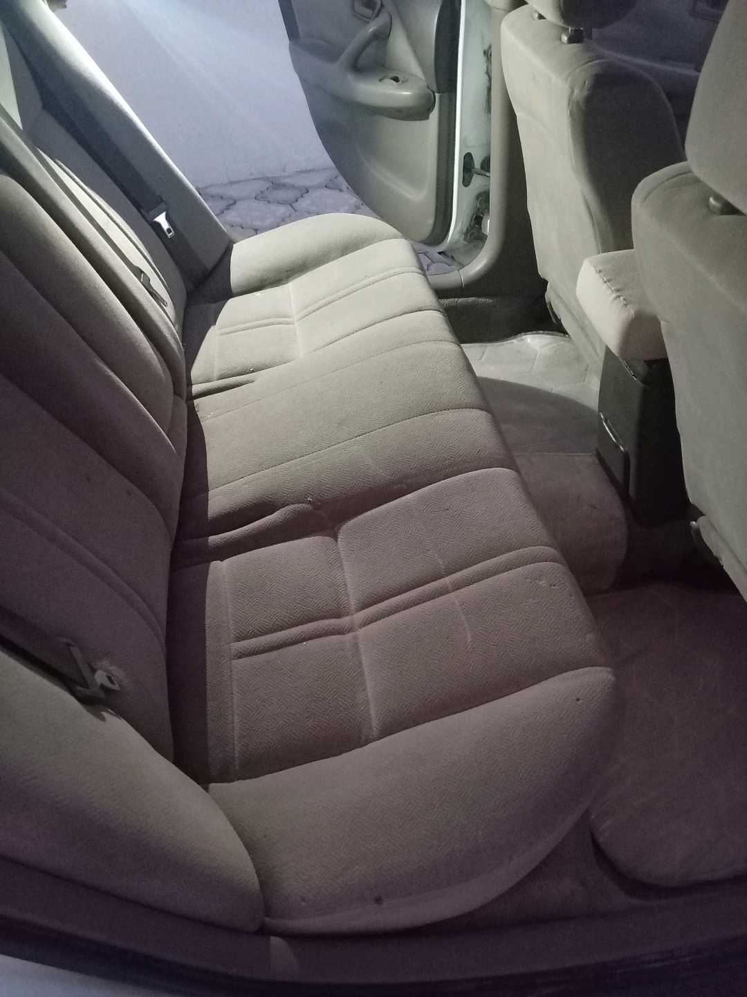Car Image 1999 TOYOTA CAMRY LE