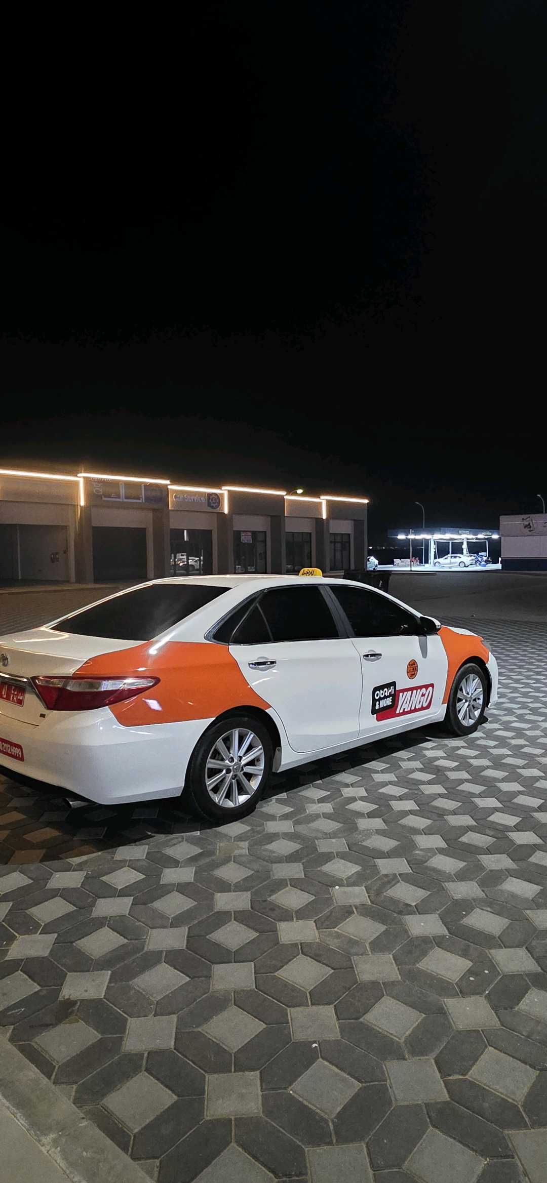 Car Image 2017 TOYOTA CAMRY SE
