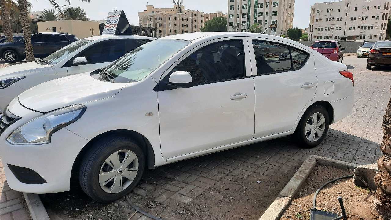 NISSAN SUNNY 2019
