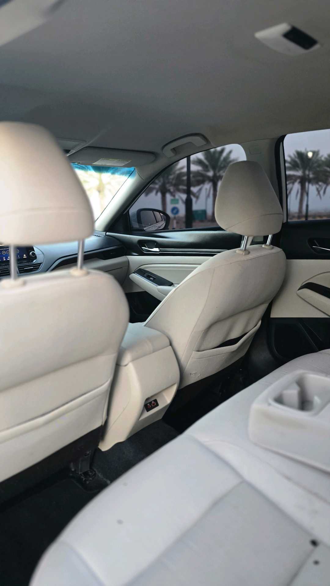 Car Image 2019 NISSAN ALTIMA S