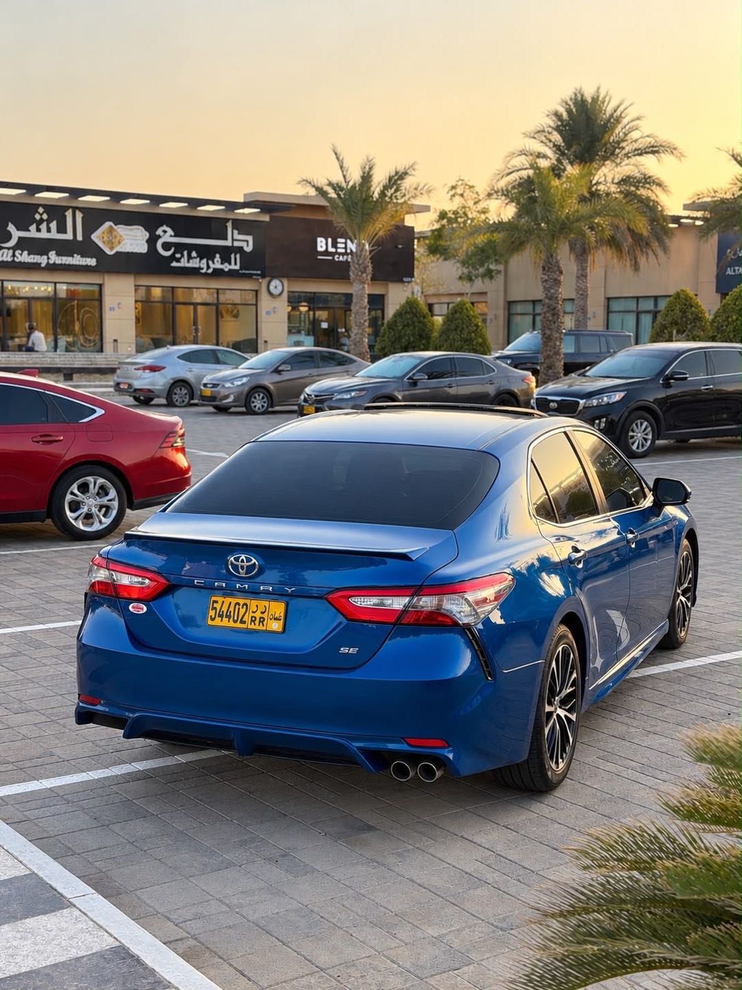 Car Image 2018 TOYOTA CAMRY SE