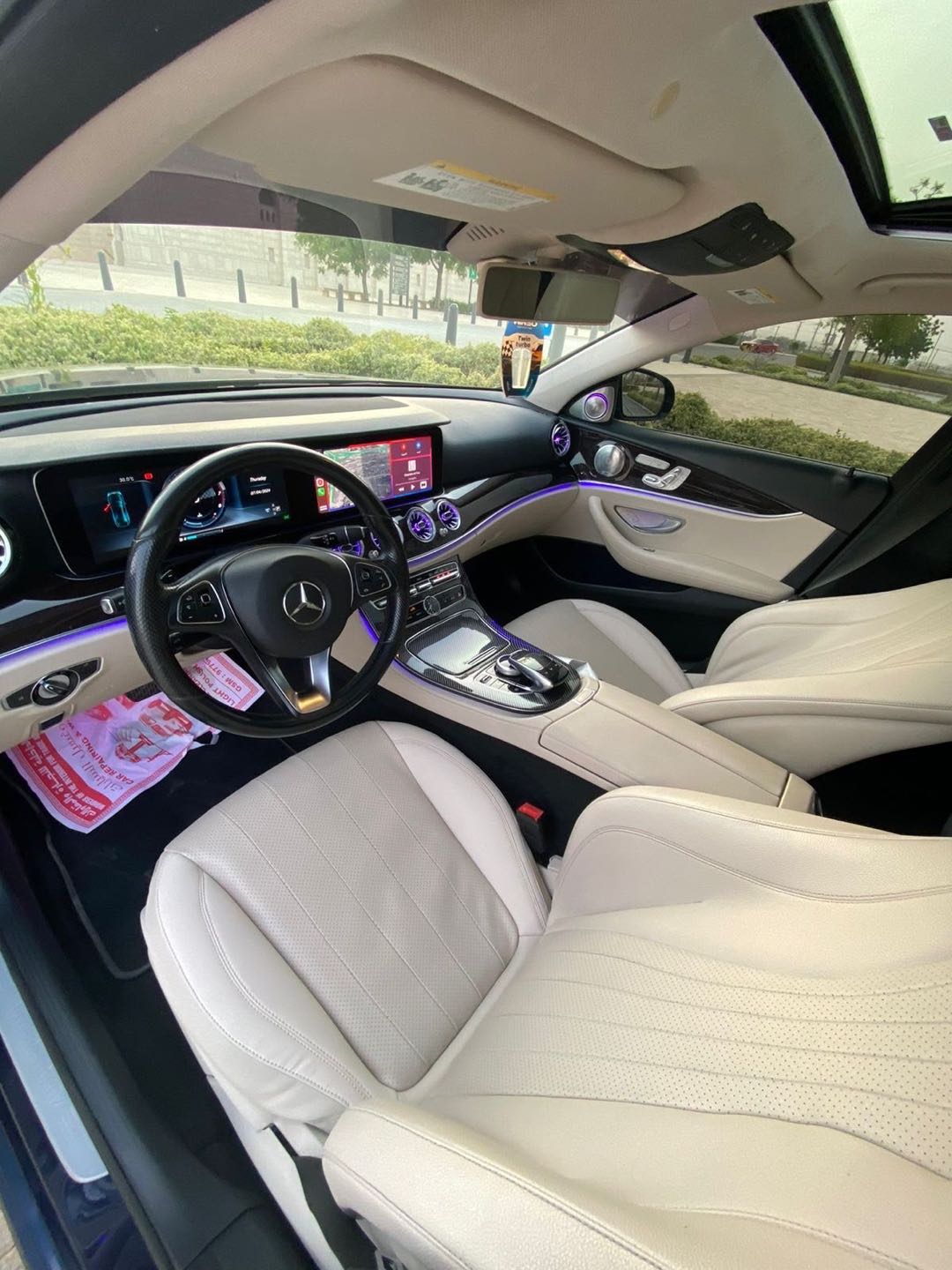 Car Image 2017 MERCEDES E Class 300