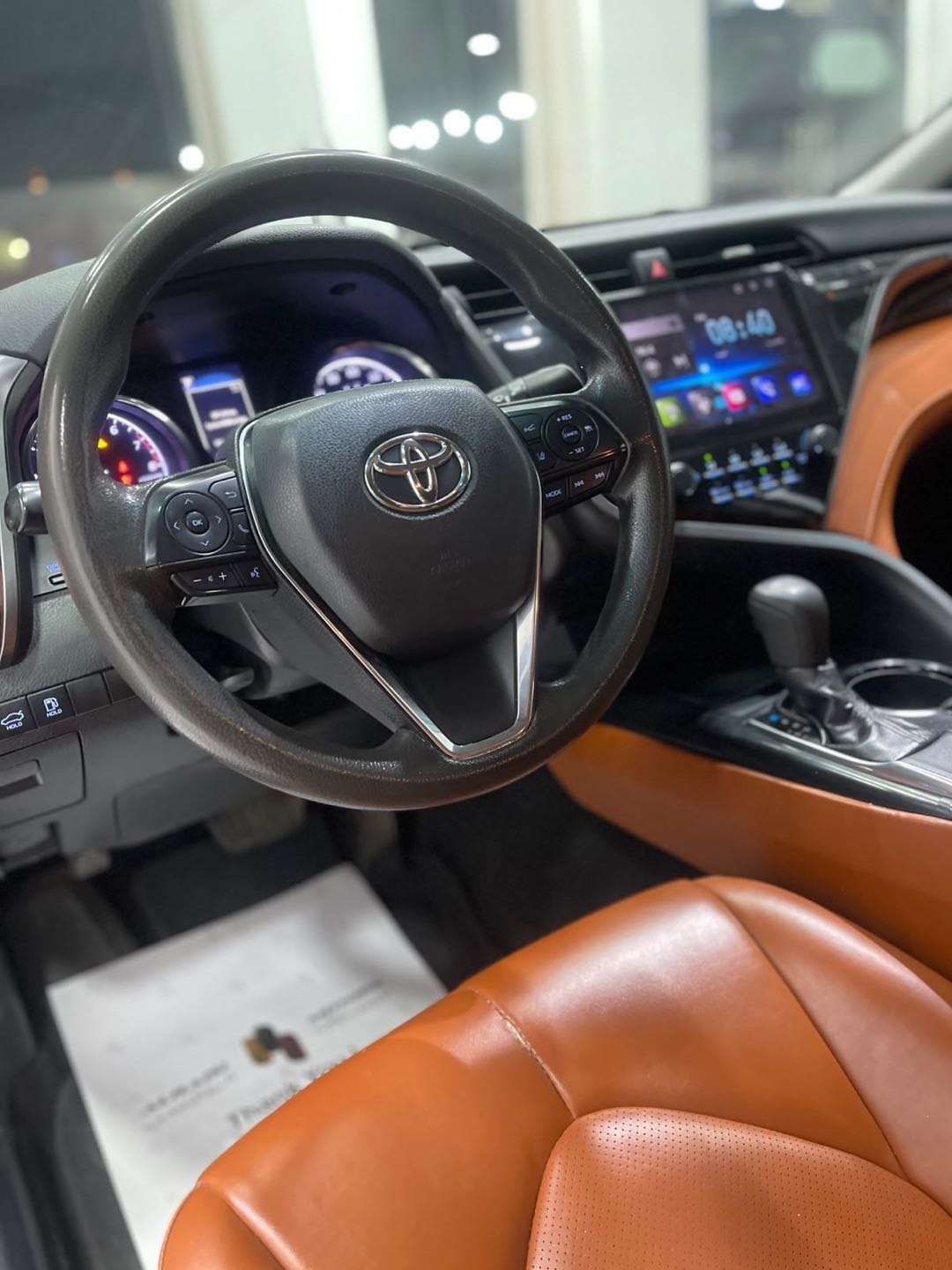 Car Image 2019 TOYOTA CAMRY LE