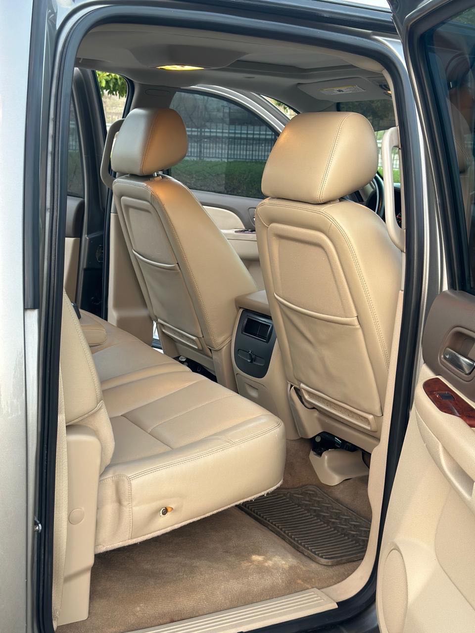 Car Image 2013 GMC SIERRA 1500 SLT