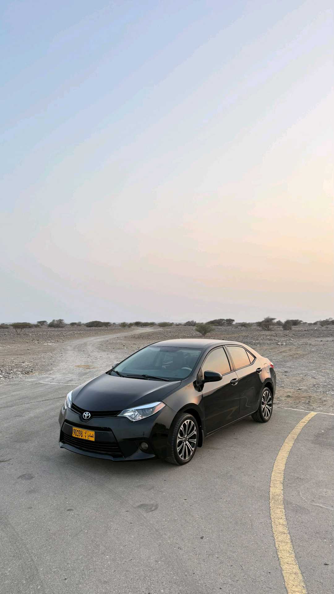 Car Image 2014 TOYOTA COROLLA LE