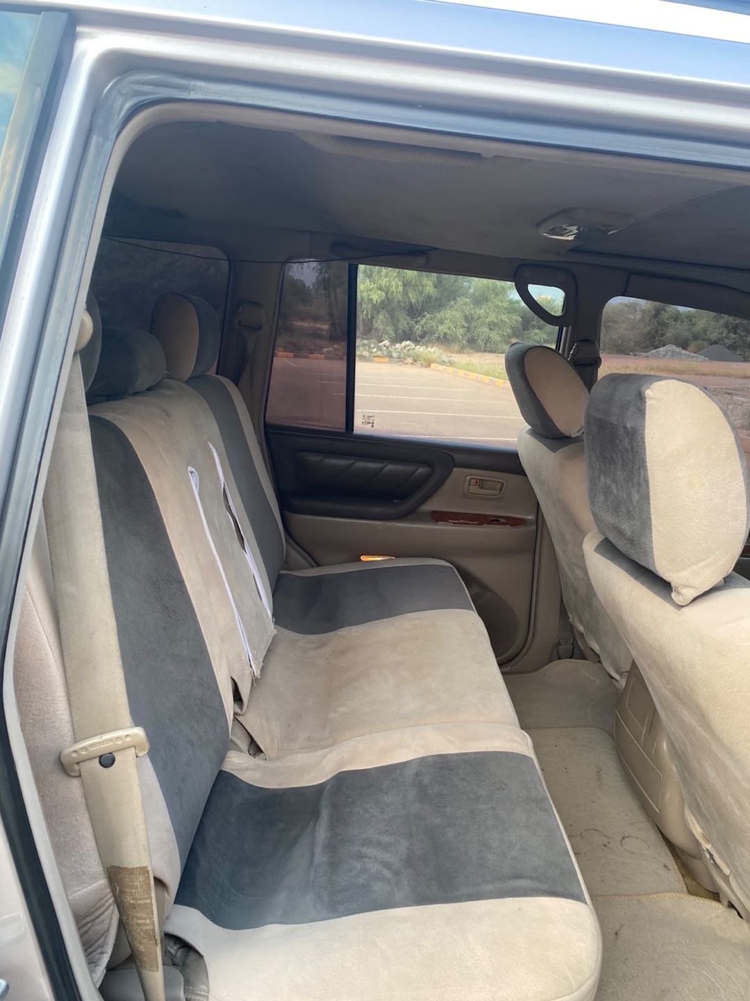 Car Image 1999 TOYOTA LAND CRUISER 