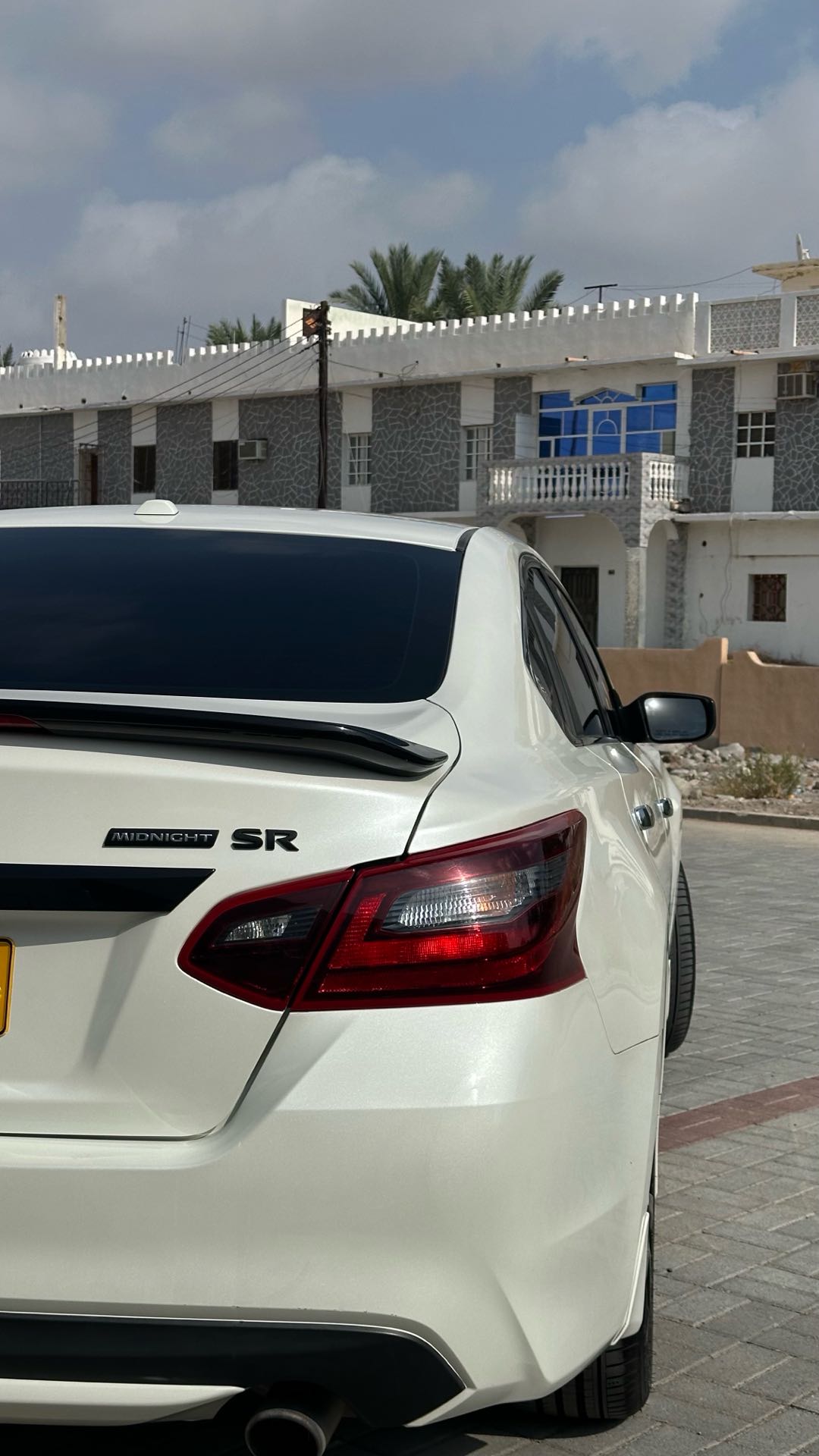 Car Image 2018 NISSAN ALTIMA SR