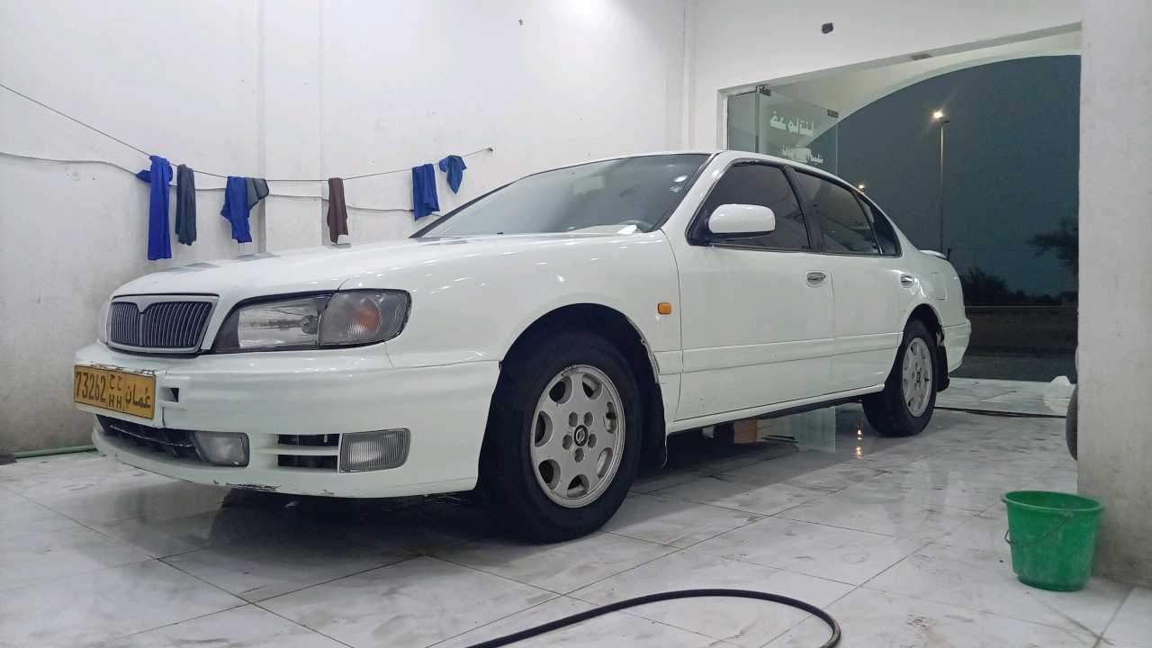 Car Image 1998 NISSAN MAXIMA SV
