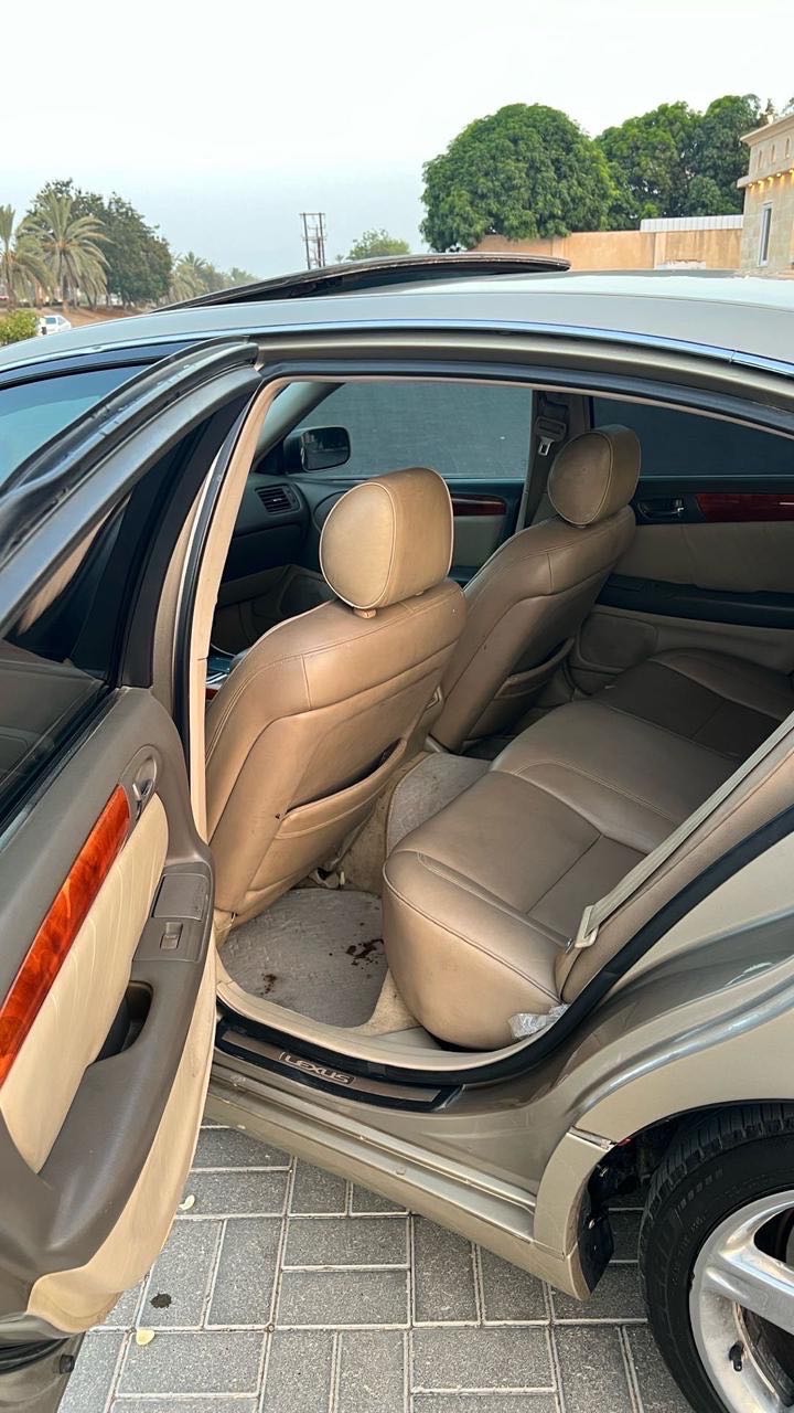 Car Image 1999 LEXUS GS 300