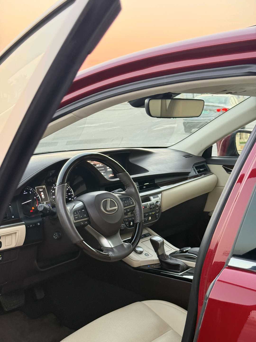 Car Image 2018 LEXUS ES 350