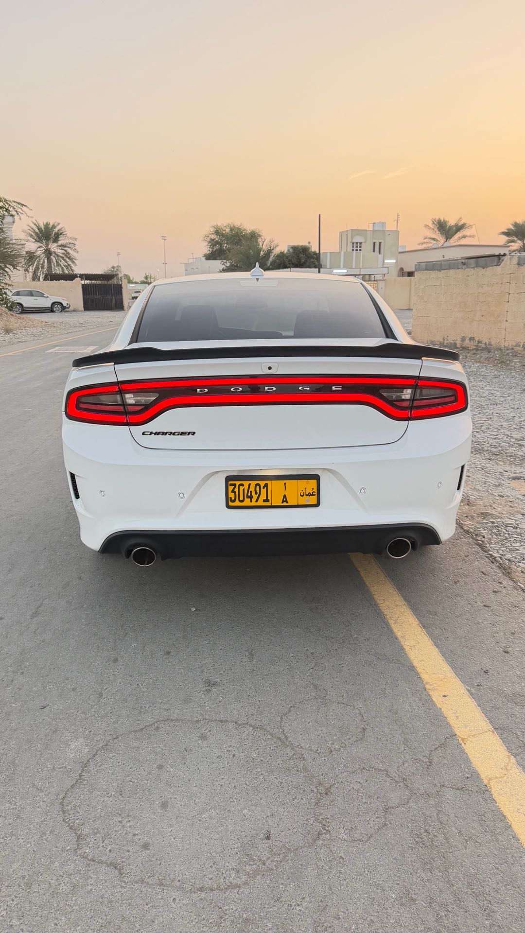 Car Image 2018 DODGE CHARGER SXT