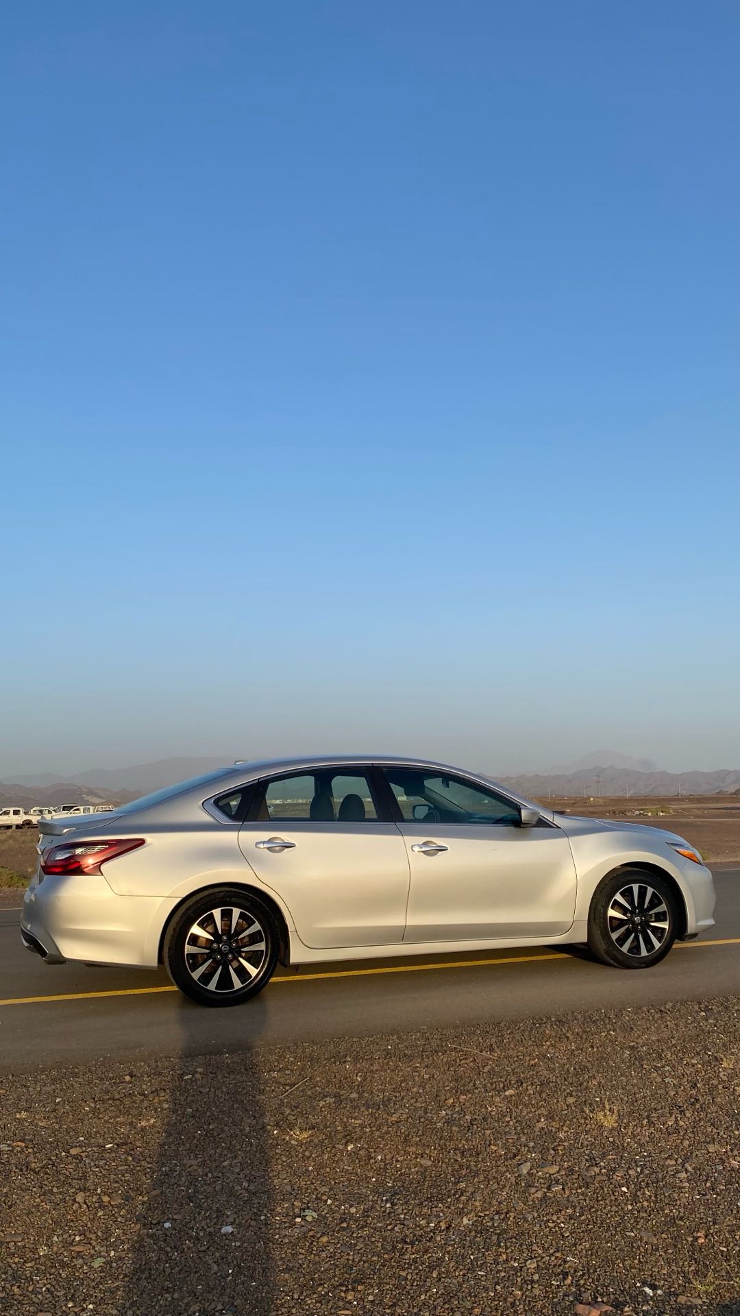 Car Image 2018 NISSAN ALTIMA SV
