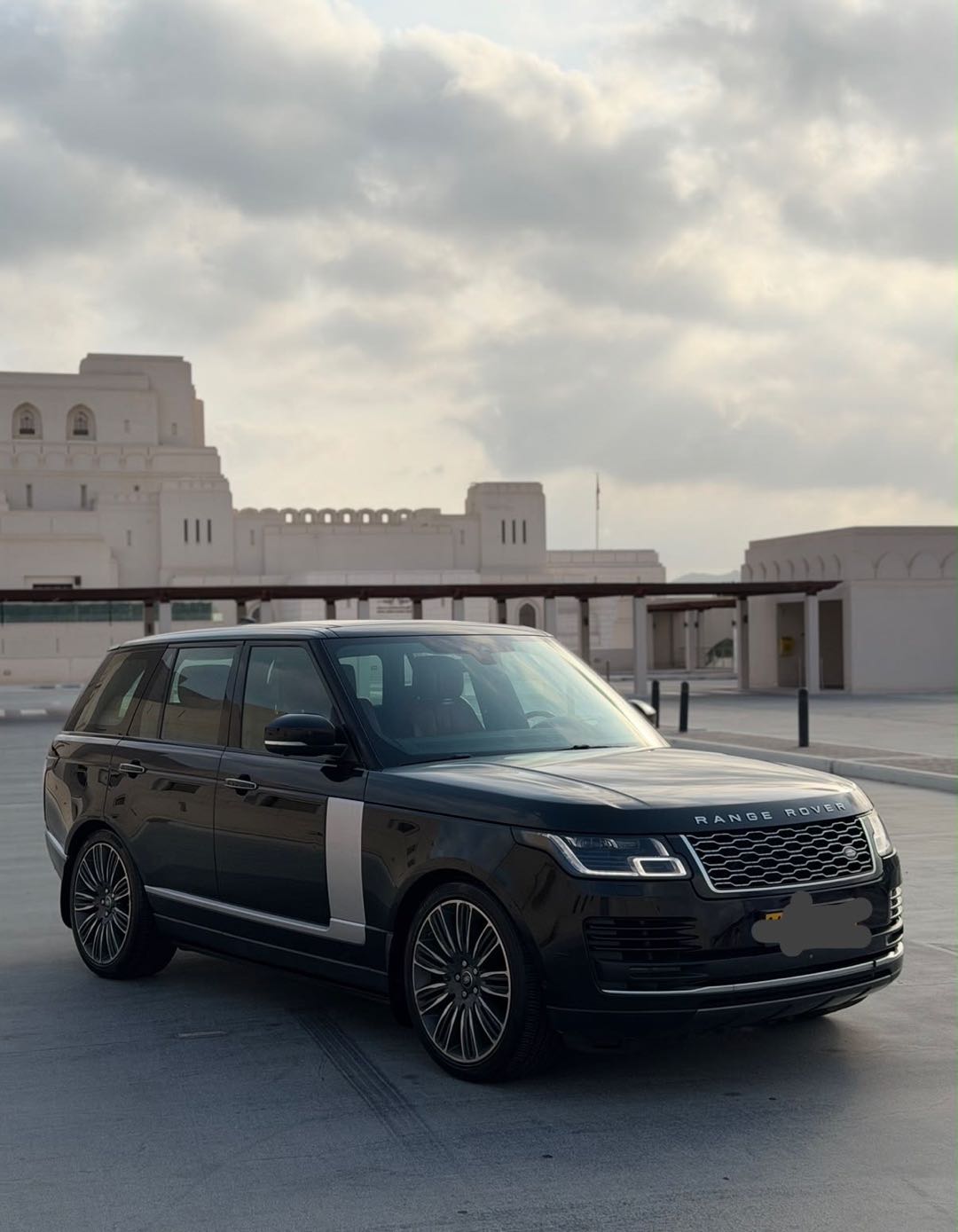Car Image 2018 LAND ROVER VOGUE Autobiography