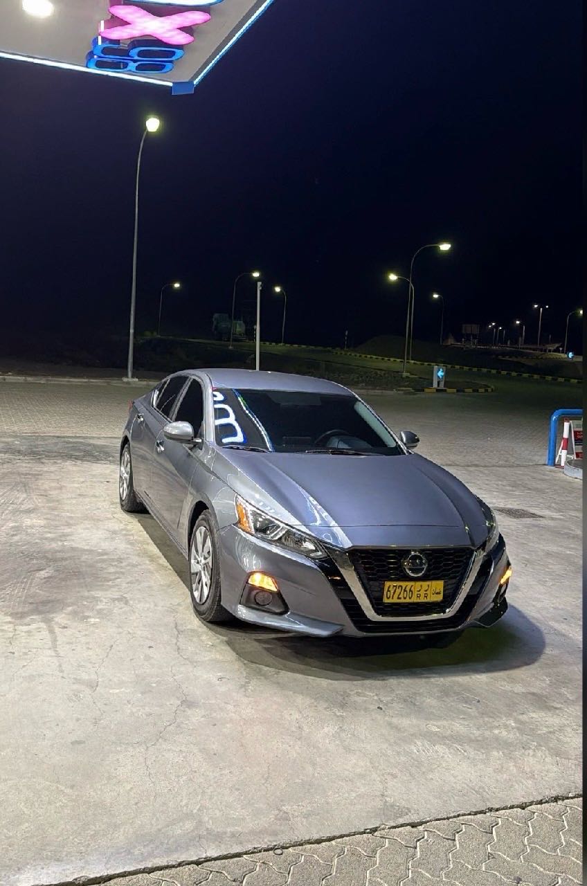 Car Image 2019 NISSAN ALTIMA S