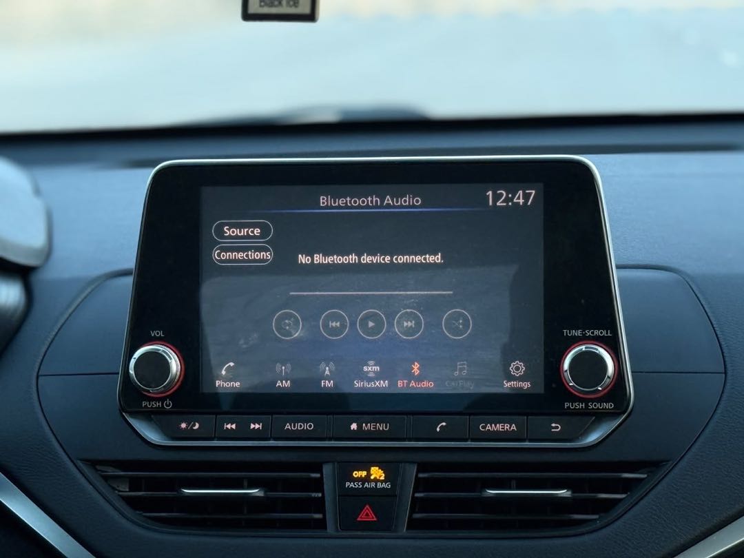 Car Image 2019 NISSAN ALTIMA S