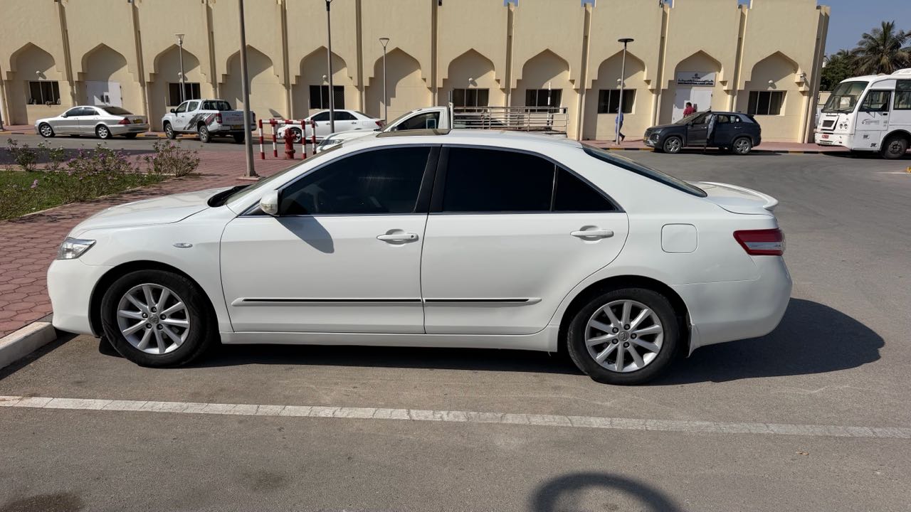 Car Image 2010 TOYOTA CAMRY GLX