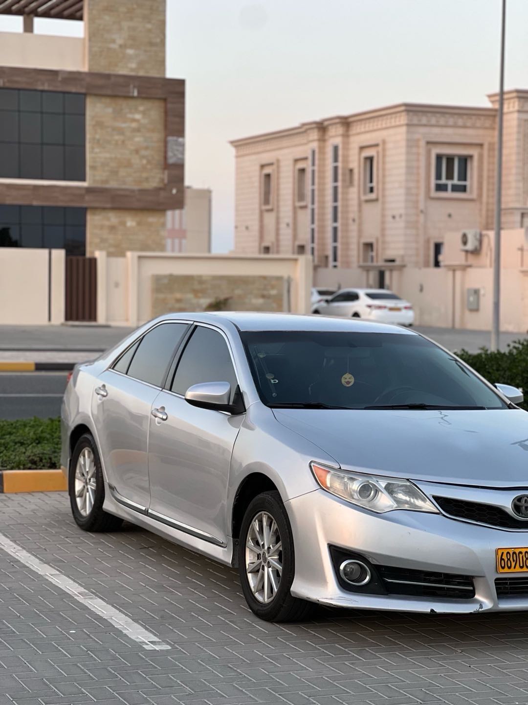 Car Image 2014 TOYOTA CAMRY GLE