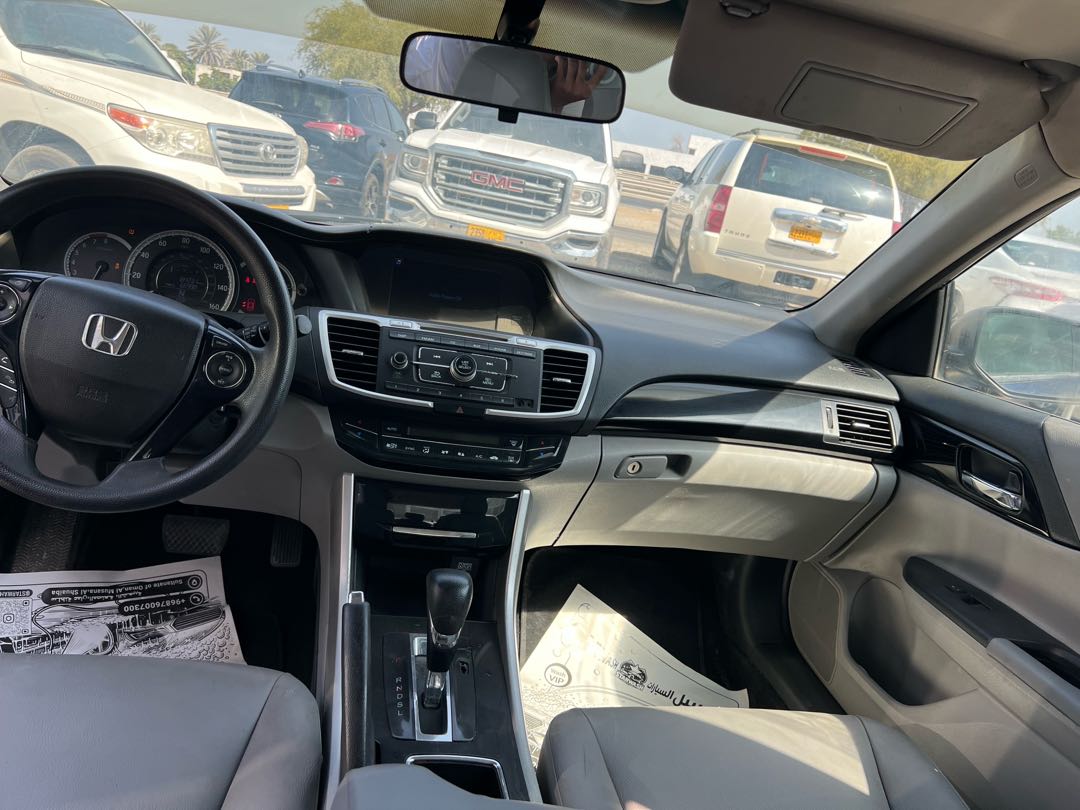 Car Image 2017 HONDA ACCORD EX
