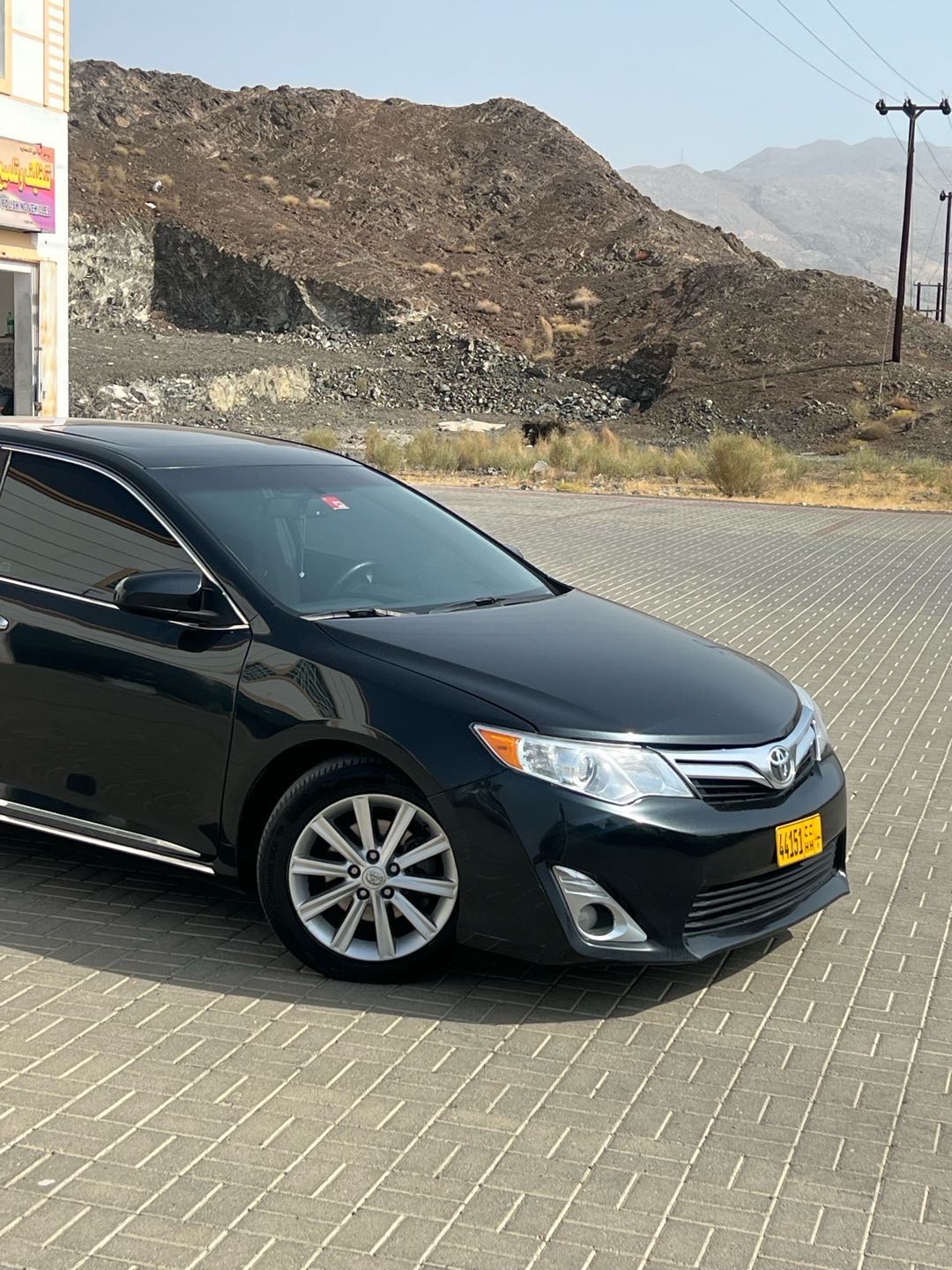 Car Image 2014 TOYOTA CAMRY XLE