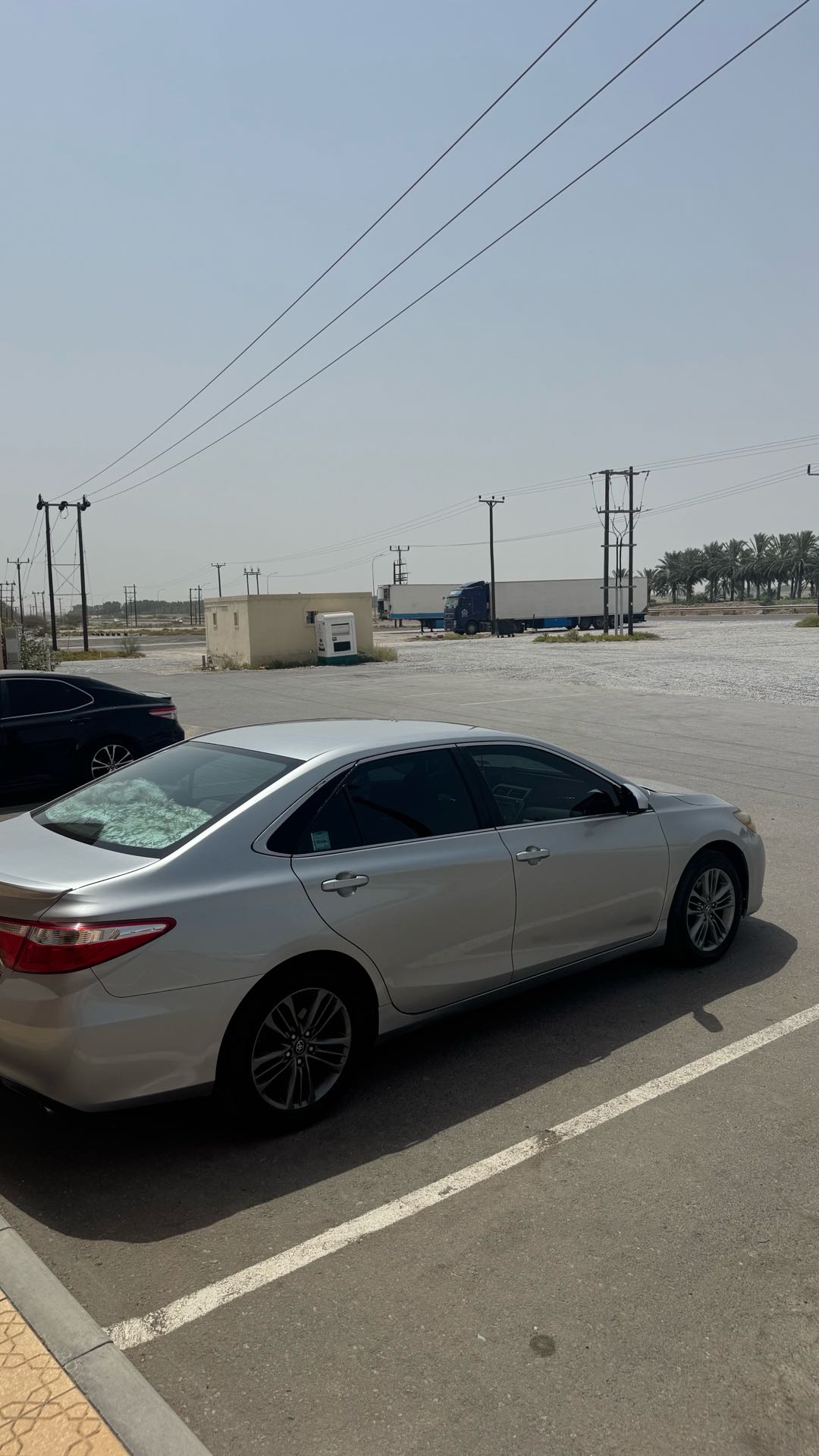 Car Image 2017 TOYOTA CAMRY SE