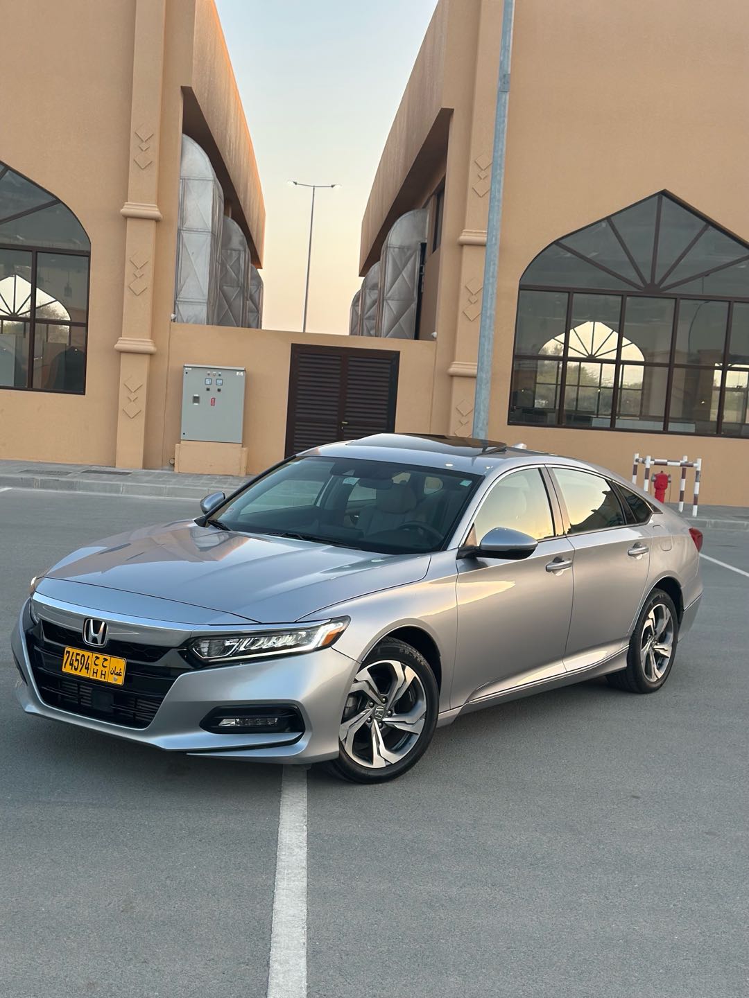 Car Image 2018 HONDA ACCORD EXL