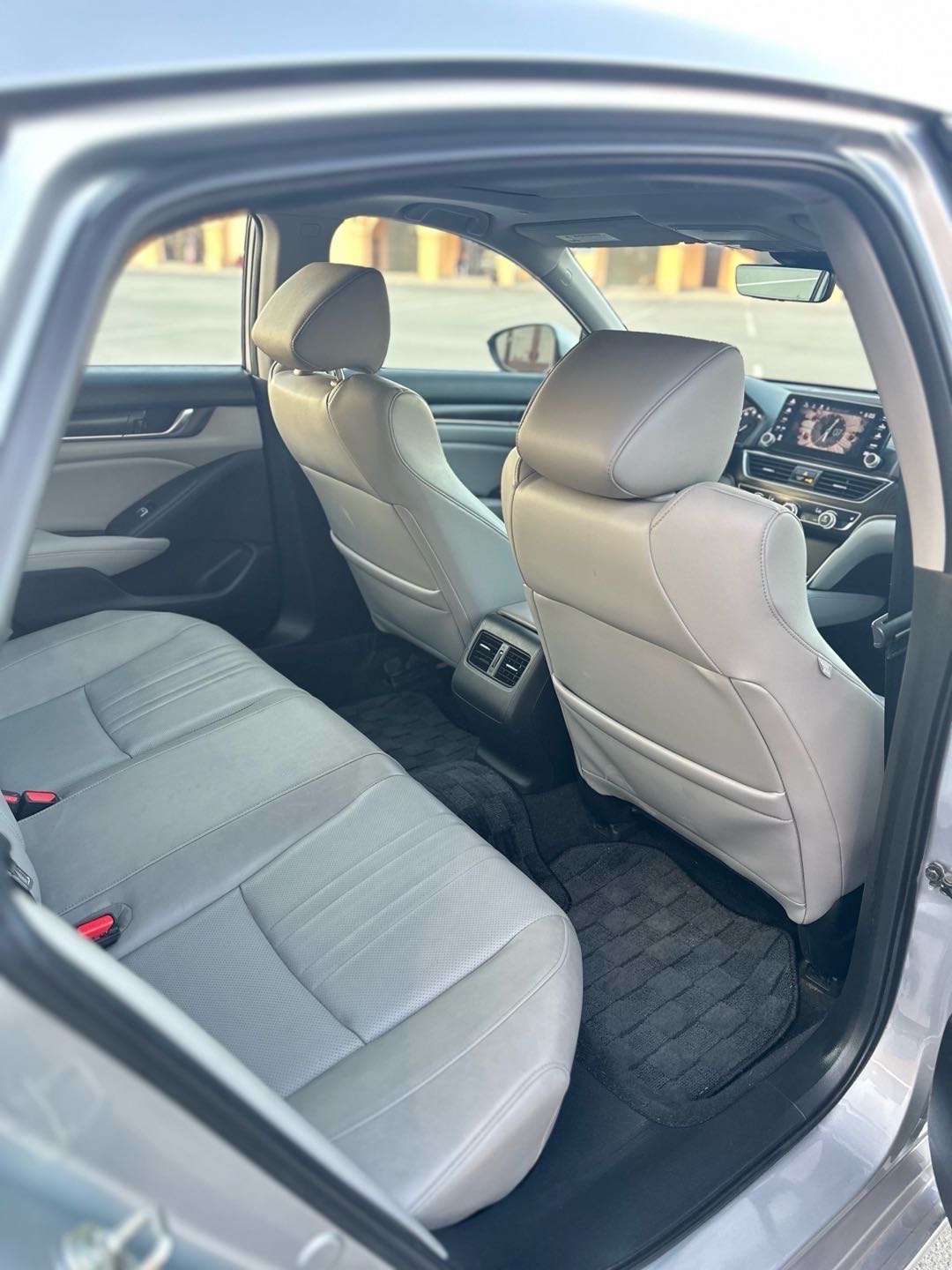 Car Image 2018 HONDA ACCORD EXL