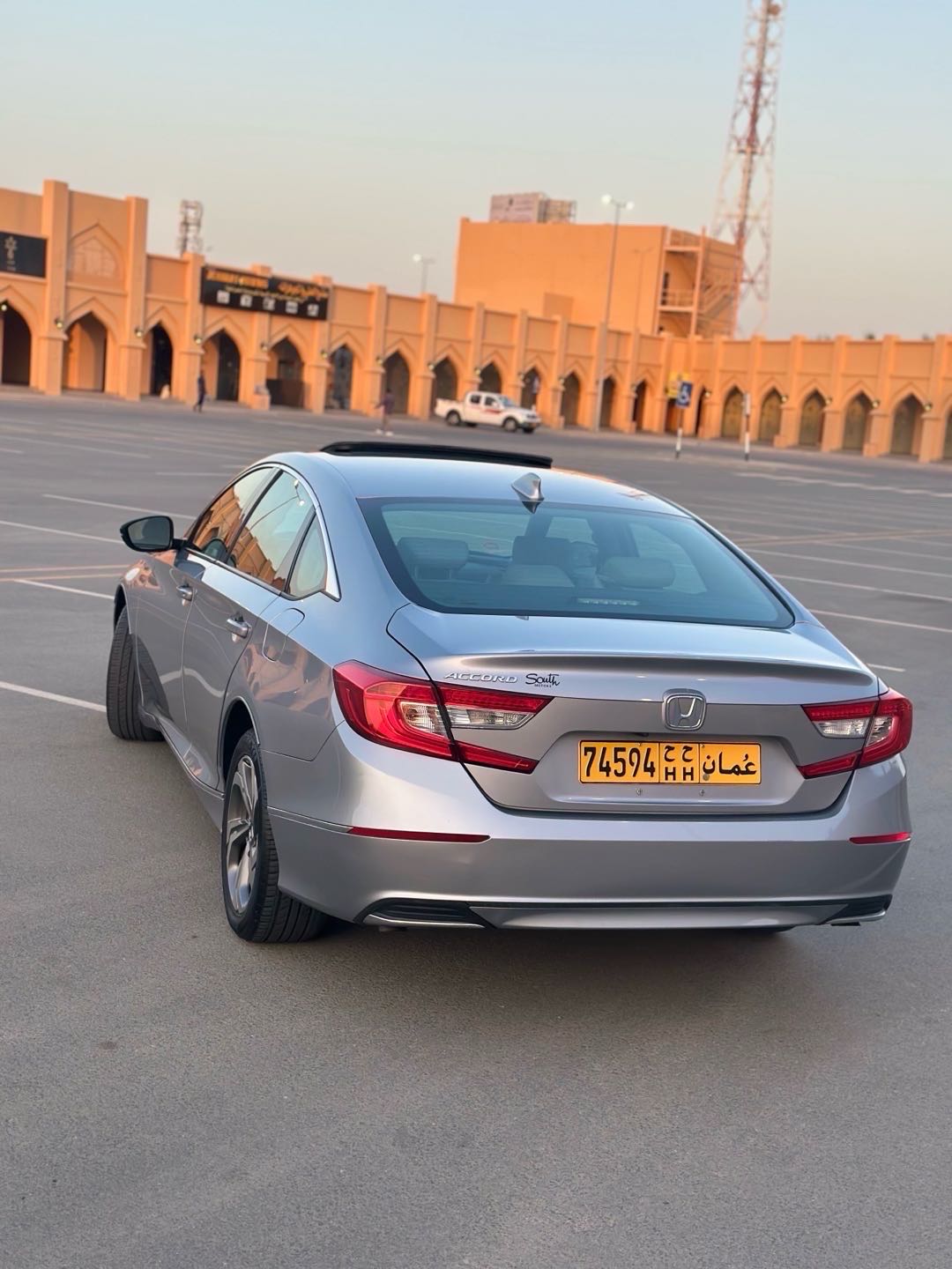 Car Image 2018 HONDA ACCORD EXL