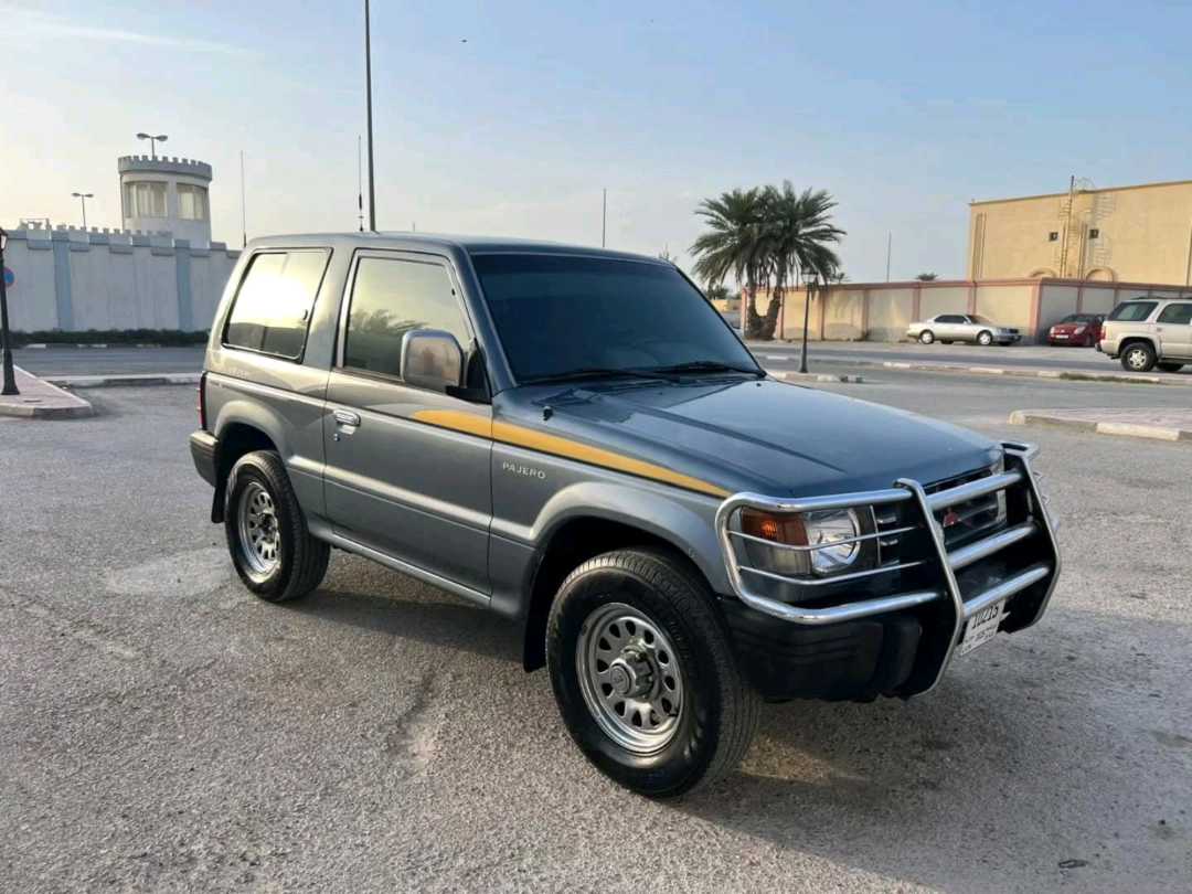 Car Image 1998 MITSUBISHI PAJERO 
