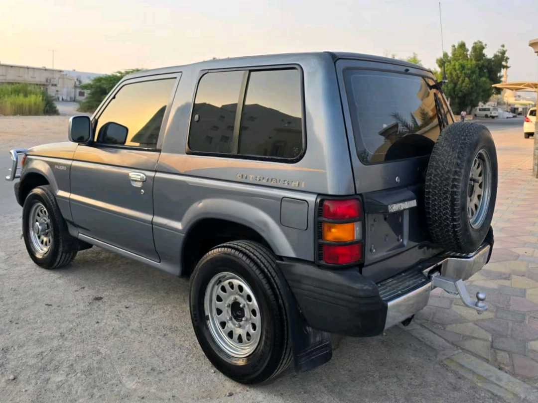 Car Image 1998 MITSUBISHI PAJERO 