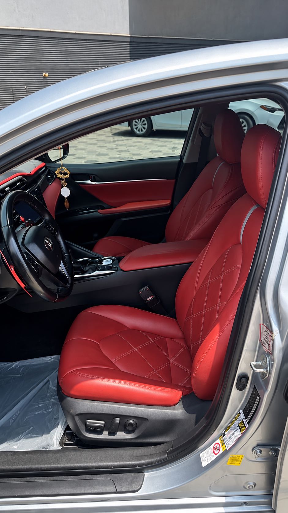 Car Image 2018 TOYOTA CAMRY XSE