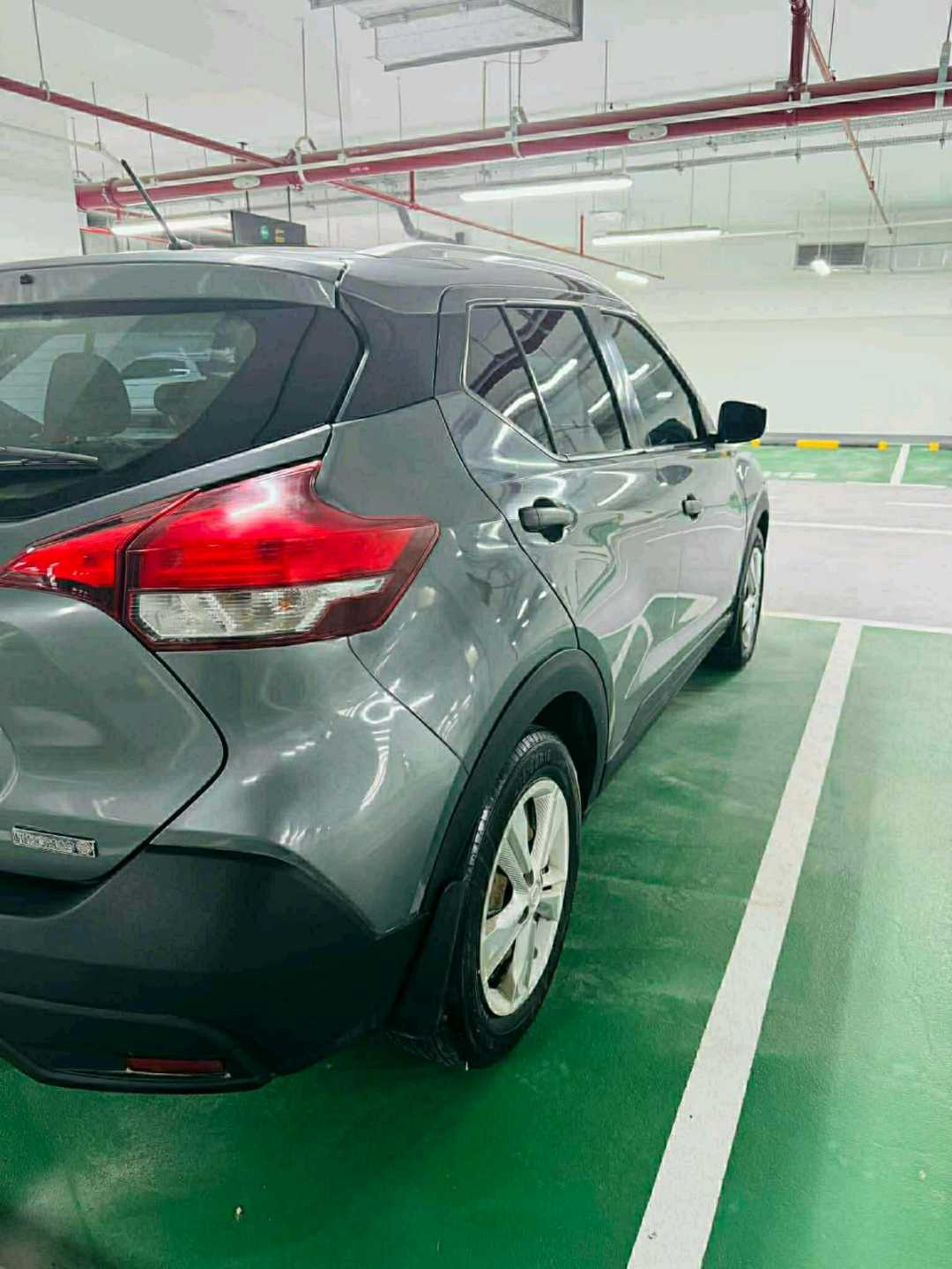 Car Image 2019 NISSAN KICKS 