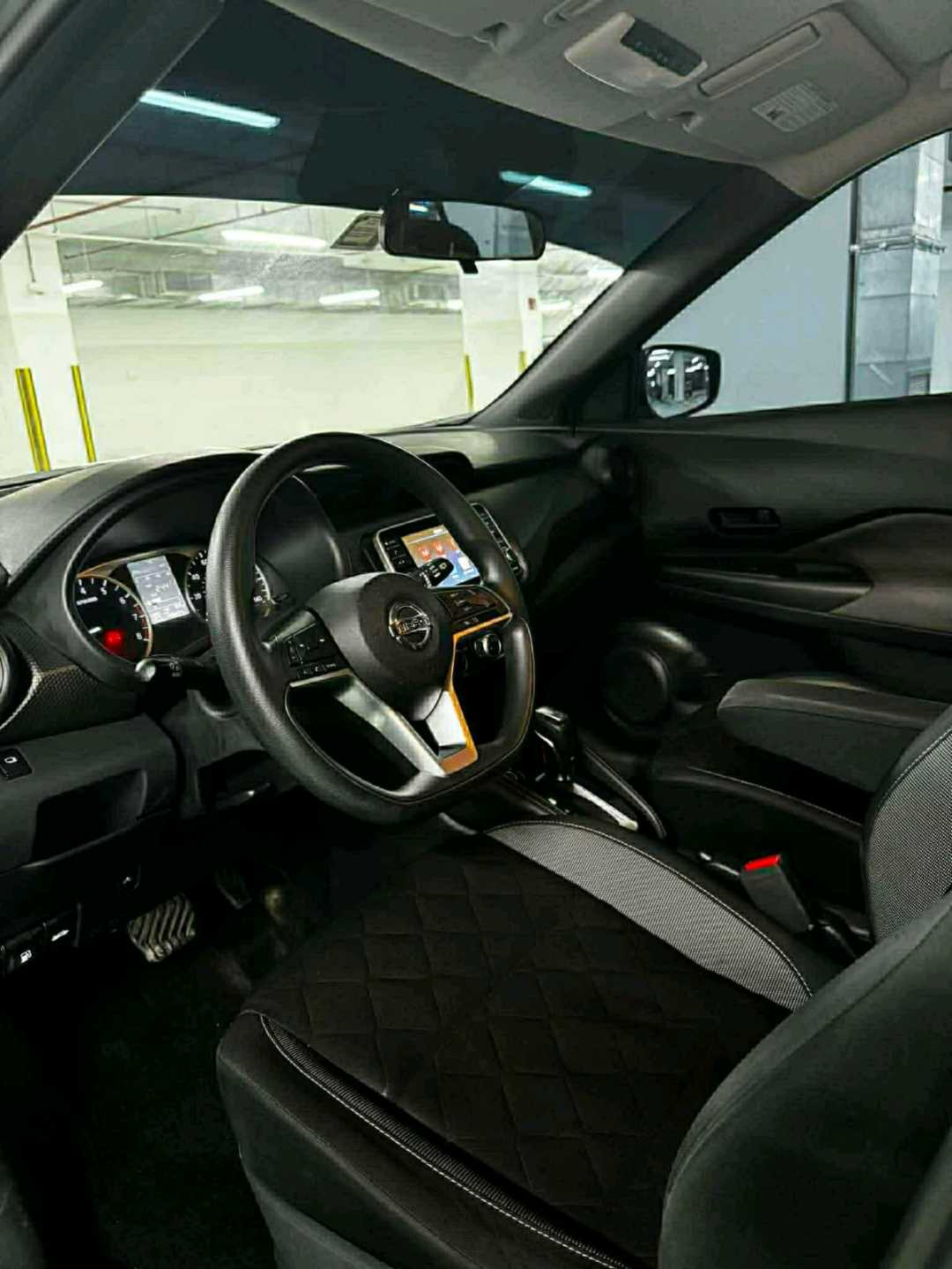 Car Image 2019 NISSAN KICKS 