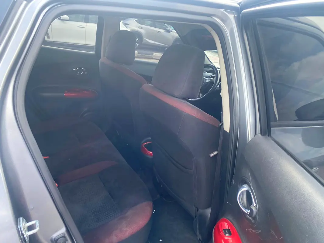 Car Image 2015 NISSAN JUKE 