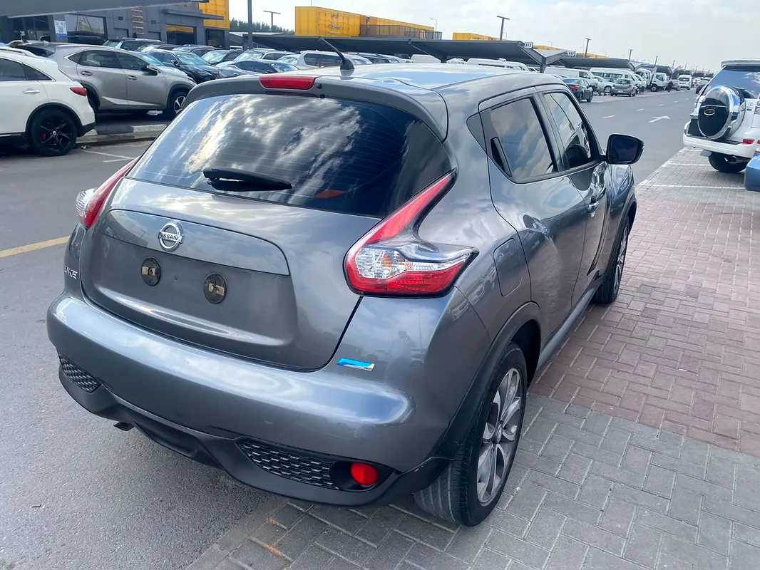 Car Image 2015 NISSAN JUKE 