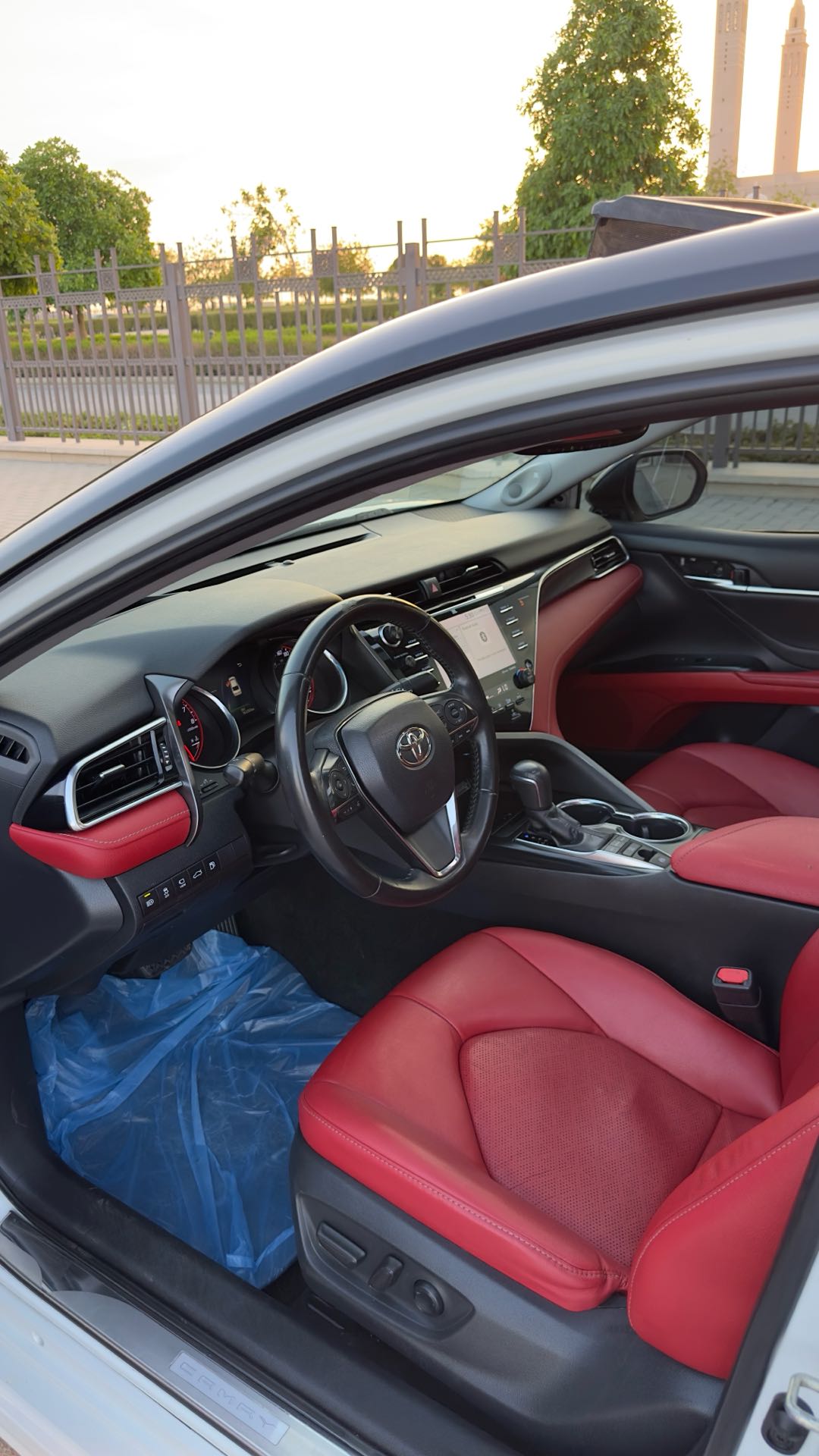 Car Image 2018 TOYOTA CAMRY XSE