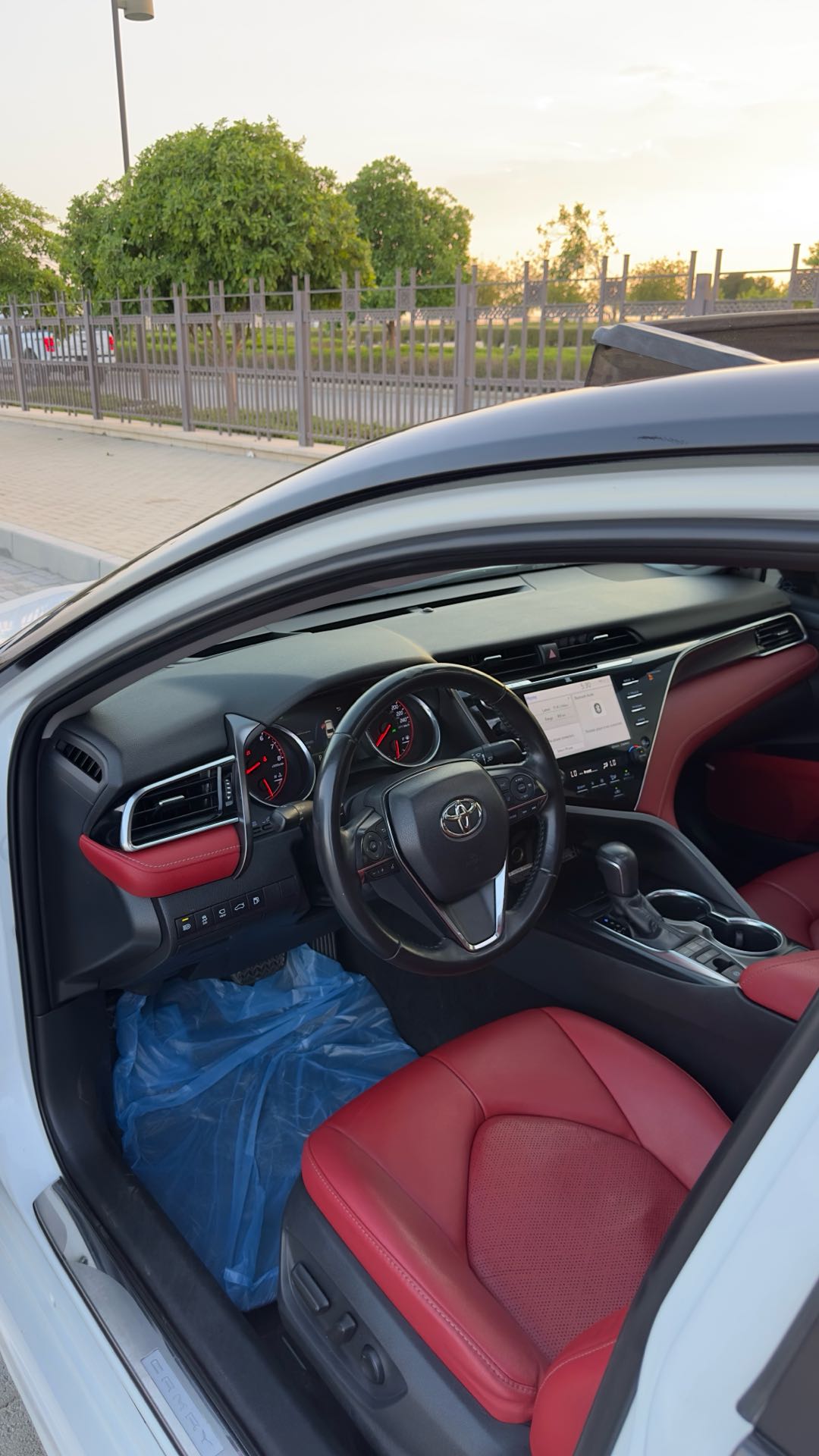 Car Image 2018 TOYOTA CAMRY XSE