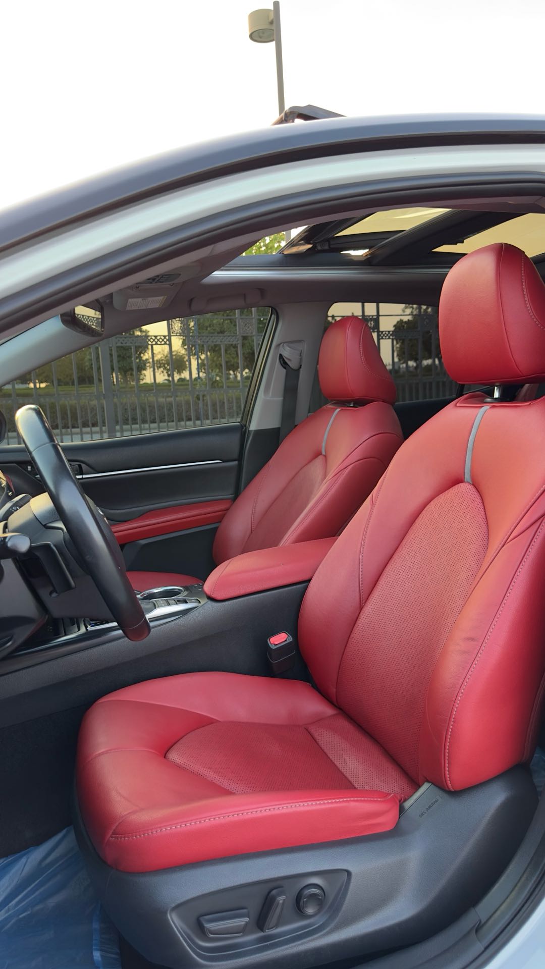 Car Image 2018 TOYOTA CAMRY XSE