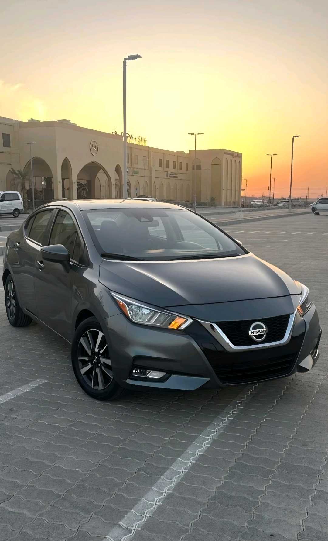 NISSAN VERSA 2023