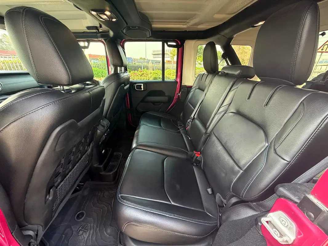 Car Image 2021 JEEP WRANGLER Rubicon