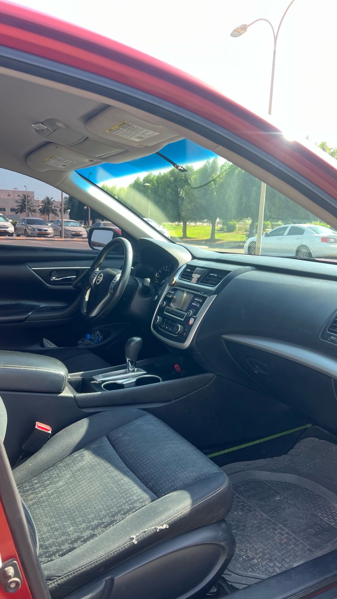 Car Image 2017 NISSAN ALTIMA SV